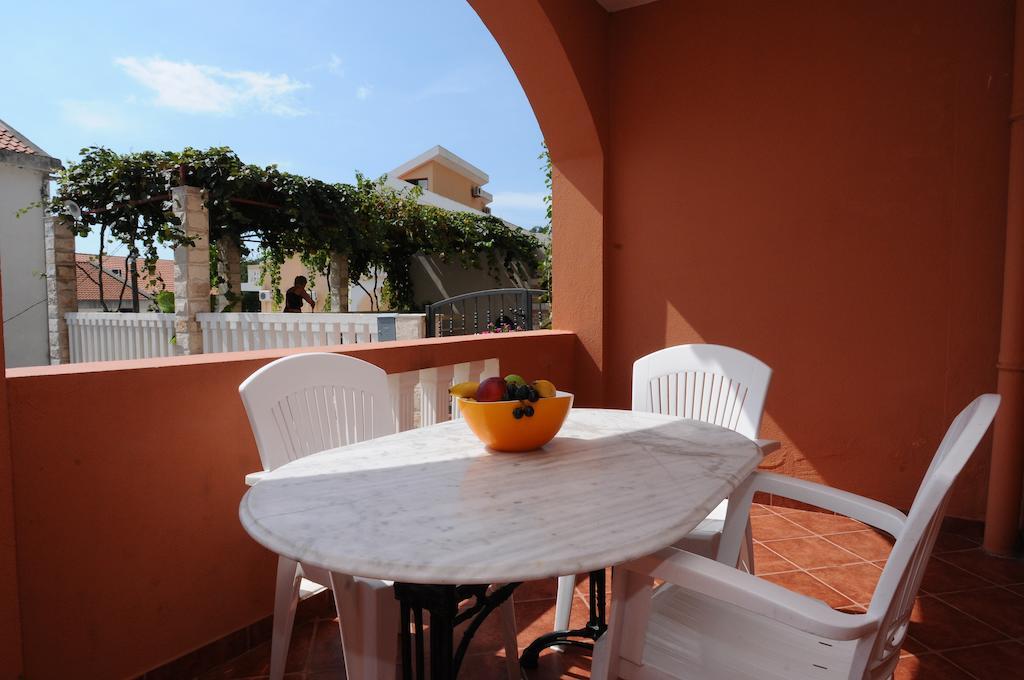 Vila Apartments Lidija Petrovac Rom bilde
